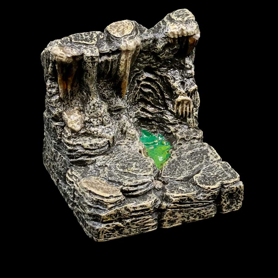 Straight Cavern Puddle Wall